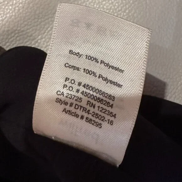 Wilfred (Aritzia) - "Gerland" Black Crop Top - Size 2 - Black - Picture 10 of 11